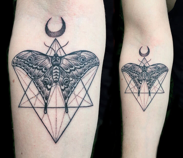 Geometrical insect tattoo by Bambi Tattoo