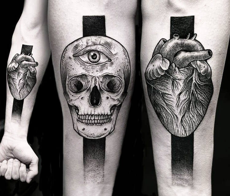 Skull dotwork tattoo by Kamil Czapiga