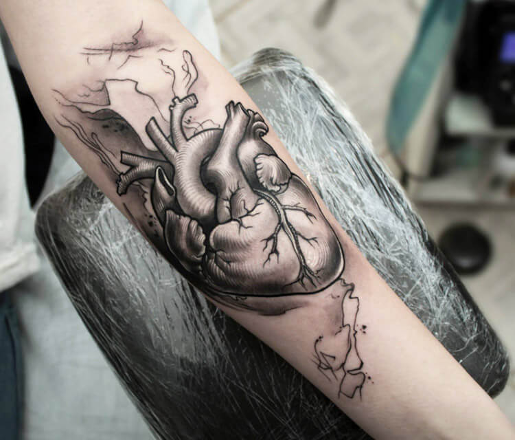 Heart tattoo by Led Coult
