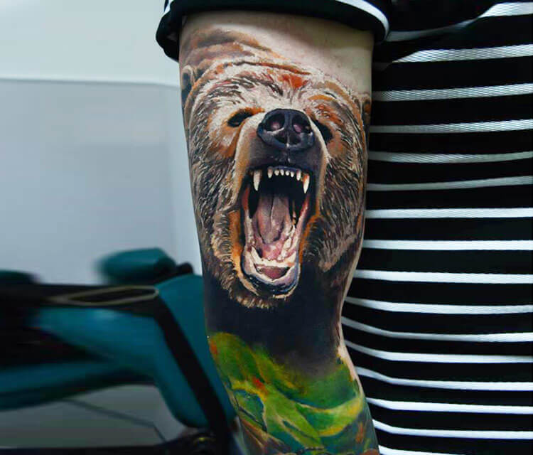 bear tattoo by Timur Lysenko
