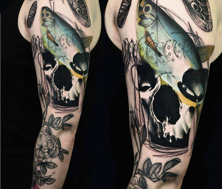 Skull and fish tattoo by Timur Lysenko