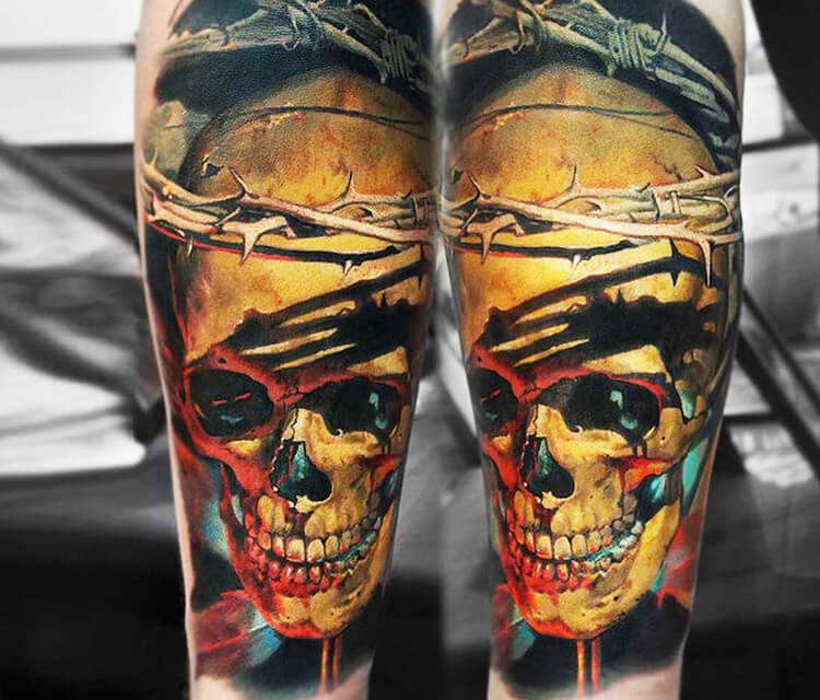 Skull tattoo by Valentina Ryabova